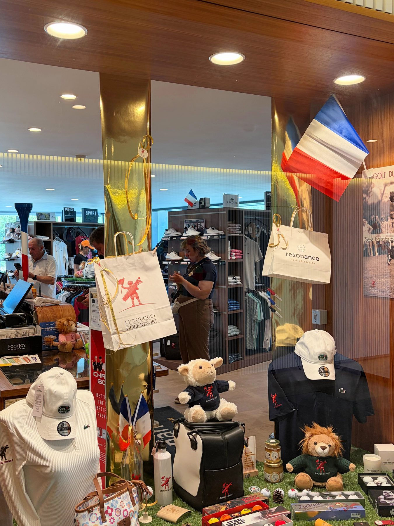 Golf du Touquet pro shop window